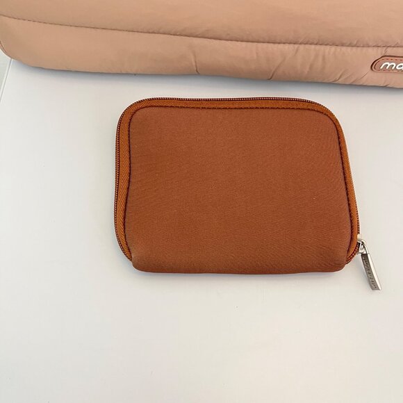 MOSISO Puffy Laptop Sleeve Compatible with MacBook Air/Pro, 13-13.3 inch - Picture 2 of 4